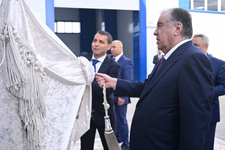 Ифтитоҳи корхонаи истеҳсоли равған дар заминаи ҶДММ “Сирдарё” дар шаҳри Хуҷанд