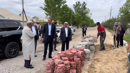 ҶАЙҲУН. БОЗДИДИ РАИСИ ВИЛОЯТ АЗ РАФТИ КОРҲОИ СОХТМОНӢ ДАР ИНШООТҲОИ ҶАШНӢ