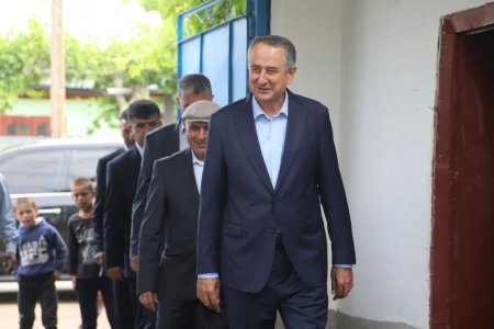 ҶАЙҲУН. БОЗДИДИ РАИСИ ВИЛОЯТ АЗ САМАРОНОК ИСТИФОДАБАРИИ ЗАМИН, ПАРВАРИШИ ПИЛЛА ДАР МАНЗИЛИ ИСТИҚОМАТИИ ШАҲРВАНДОН