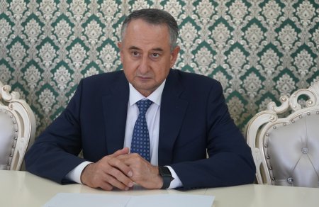 МУЛОҚОТИ РАИСИ ВИЛОЯТИ ХАТЛОН БО РОҲБАРИЯТИ ҶДММ «АПК АЗЕРПАМБЫГ»-И ҶУМҲУРИИ ОЗАРБОЙҶОН