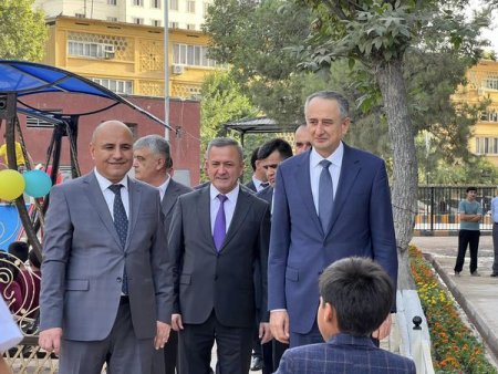БОХТАР: ИФТИТОҲИ МАЙДОНЧАИ ВАРЗИШӢ, НИШАСТГОҲИ КАЛОНСОЛОН ВА МАЙДОНЧАИ БОЗИИ КӮДАКОН БО ИШТИРОКИ РАИСИ ВИЛОЯТ