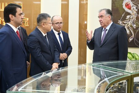 Ифтитоҳи ҶДММ “Ҷавоҳироти заргарии Зарафшон” дар шаҳри Душанбе