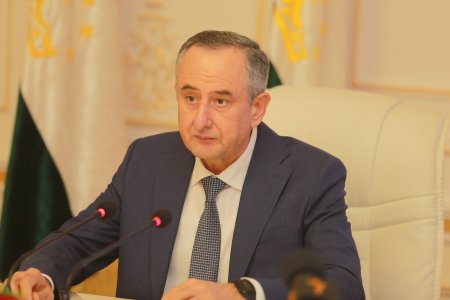 МУЛОҚОТИ РАИСИ ВИЛОЯТИ ХАТЛОН БО РОҲБАРОНИ КОРХОНАҲОИ ПАХТАТОЗАКУНӢ