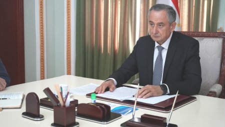 ҶАЛАСАИ КОРИИ НАЗДИ РАИСИ ВИЛОЯТИ ХАТЛОН