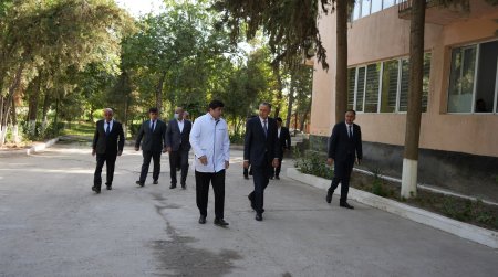 РАИСИ ВИЛОЯТИ ХАТЛОН АЗ ВАЗЪИ МУАССИСАҲОИ СОҲАИ ТАНДУРУСТӢ