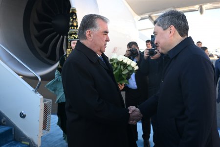 Оғози сафари корӣ ба Ҷумҳурии Қазоқистон