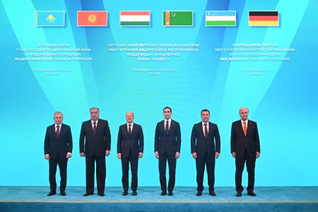 Иштирок дар Нишасти дуюми Сарони давлатҳои Осиёи Марказӣ ва Олмон