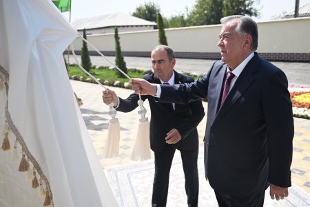 Ифтитоҳи Муассисаи таҳсилоти миёнаи умумии №11 дар деҳаи Булёни поёни деҳоти Хуррамшаҳри ноҳияи Данғара