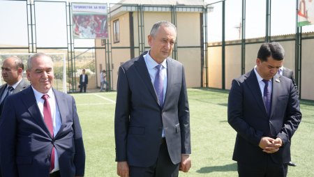 ДАНҒАРА: ИФТИТОҲИ БИНОИ МАРКАЗИ ФАРОҒАТӢ ВА МАЙДОНЧАИ ВАРЗИШӢ
