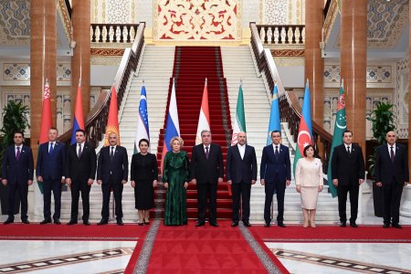 Мулоқот бо роҳбарони ҳайатҳои парлумонӣ - иштирокдорони Конференсияи байналмилалӣ бахшида ба 30-солагии Конститутсияи Ҷумҳурии Тоҷикистон