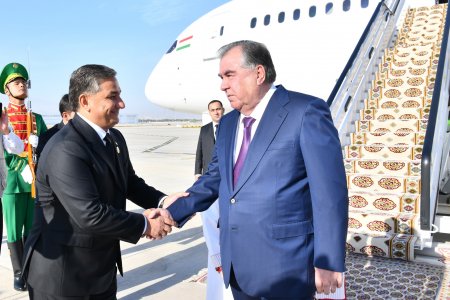 Оғози сафари корӣ ба Туркманистон