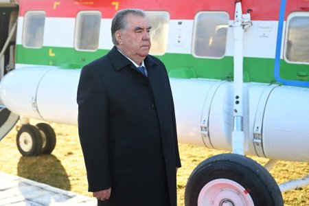 Истиқболи меҳмони олиқадр дар фурудгоҳи ноҳияи Ишкошим
