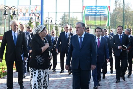 Ифтитоҳи бинои иловагии таълимӣ дар назди Литсей-интернати шаҳри Турсунзода, 4 мактаби таҳсилоти миёнаи умумӣ ва 2 муассисаи томактабии хусусӣ