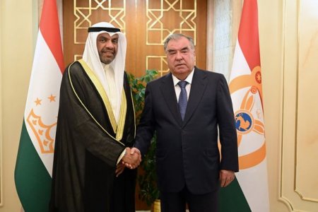 Мулоқот бо Вазири корҳои хориҷии Давлати Кувайт Абдуллоҳ Алӣ Абдуллоҳ Солеҳ Ал-Яҳё