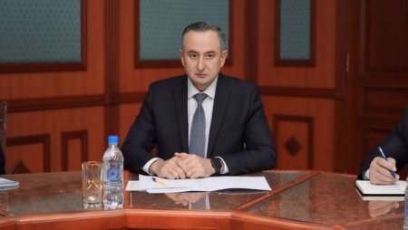 МУЛОҚОТИ ДАВЛАТАЛӢ САИД БО НАМОЯНДАГОНИ ДОИРАҲОИ САРМОЯГУЗОРИИ ЭРОН