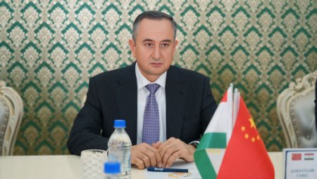 МУЛОҚОТИ РАИСИ ВИЛОЯТИ ХАТЛОН ДАВЛАТАЛӢ САИД БО ГУ ЧЕНГ ФЕНГ