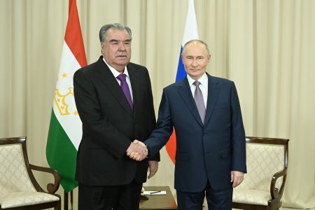 Вохӯрӣ бо Президенти Федератсияи Русия Владимир Путин