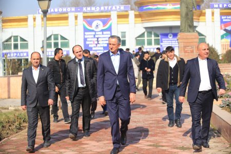 ДАРАХТИ МАН САРСАБЗИИ ТОҶИКИСТОН АСТ!