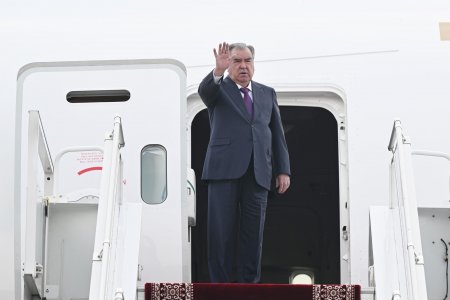 Сафари давлатӣ ба Ҷумҳурии Қирғизистон