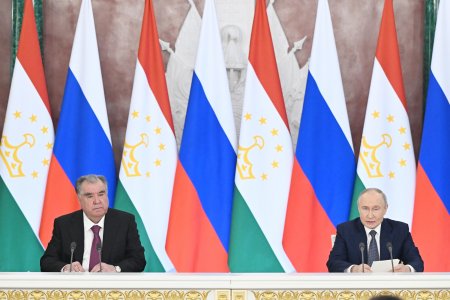 Изҳороти матбуотии Президенти Ҷумҳурии Тоҷикистон аз рӯйи натиҷаҳои мулоқоту музокирот бо Президенти Федератсияи Русия дар доираи сафари расмӣ
