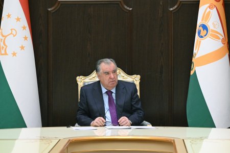 Таъиноти кадрӣ