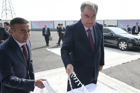 Ифтитоҳи корхонаи истеҳсоли панелҳои сохтмонии ҶДММ Тоҷпанел дар шаҳри Хуҷанд