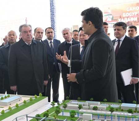 Мулоқот бо фаъолони соҳаи саноати вилояти Суғд дар ноҳияи Бобоҷон Ғафуров