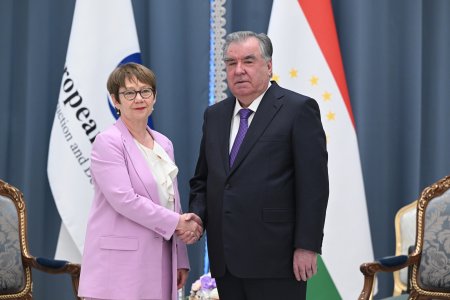 Мулоқот бо Президенти Бонки аврупоии таҷдид ва рушд хонум Одил Рено-Бассо