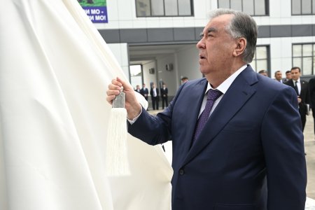 Ба истифода додани Корхонаи дӯзандагии ҶДММ Гардӣ дар шаҳри Душанбе