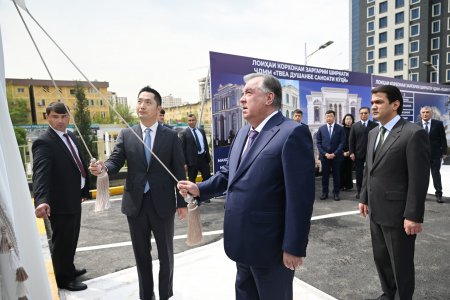 Ифтитоҳи Корхонаи заргарии ҶДММ Ширкати кӯҳӣ-саноатии Тоҷикистону Чин дар шаҳри Душанбе
