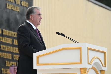 Суханронӣ ба муносибати Рӯзи Ғалаба