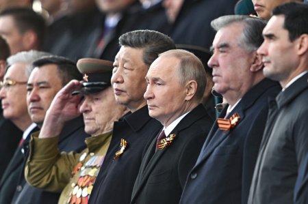 Иштирок дар чорабиниҳои тантанавӣ бахшида ба ҷашни 80-солагии Ғалаба дар шаҳри Москваи Федератсияи Русия