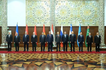 Мулоқот бо роҳбарони ҳайатҳои ҷаласаи Шурои роҳбарони ниҳодҳои амниятӣ ва хадамоти махсуси кишварҳои иштирокдори ИДМ