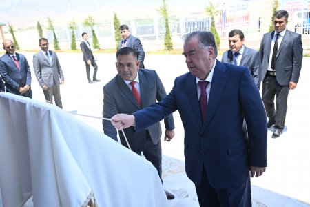 Ифтитоҳи корхонаи ҶДММ Оксус Интеразия ва шиносоӣ бо лоиҳаи бунёди корхонаи ҶДММ Сомон Фуд Хатлон дар МОИ “Данғара”