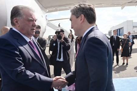 Оғози сафари корӣ ба Ҷумҳурии Қазоқистон