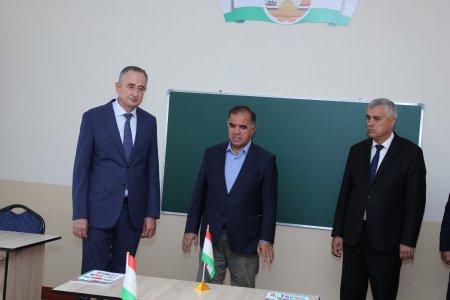 ҚУБОДИЁН: ИФТИТОҲИ БИНОИ ИЛОВАГӢ БО ИШТИРОКИ РАИСИ ВИЛОЯТ ДАР НАЗДИ МУАССИСАИ ТАҲСИЛОТИ МИЁНАИ УМУМИИ №19