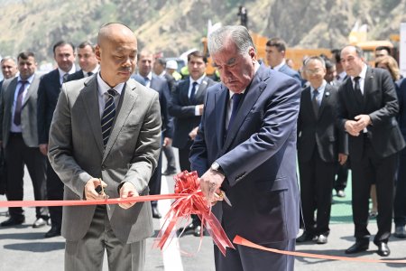 Ба истифода додани қисми шоҳроҳи Кӯлоб-Хоруғ-Кулма-Чин аз маркази ноҳияи Дарвоз то дарвозаи Рӯшон